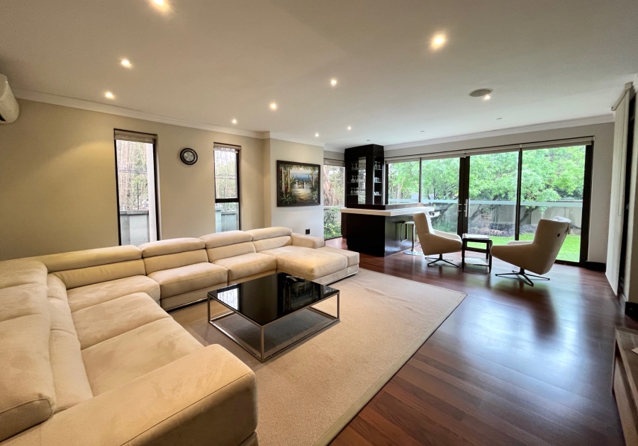 To Let 4 Bedroom Property for Rent in Bryanston Gauteng