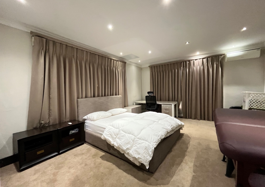 To Let 4 Bedroom Property for Rent in Bryanston Gauteng