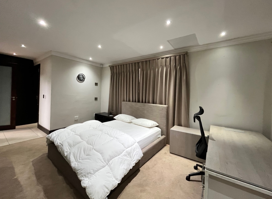 To Let 4 Bedroom Property for Rent in Bryanston Gauteng