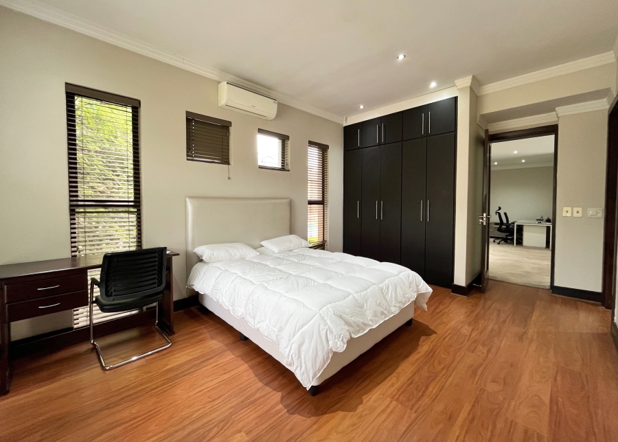 To Let 4 Bedroom Property for Rent in Bryanston Gauteng