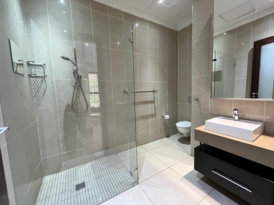 To Let 4 Bedroom Property for Rent in Bryanston Gauteng