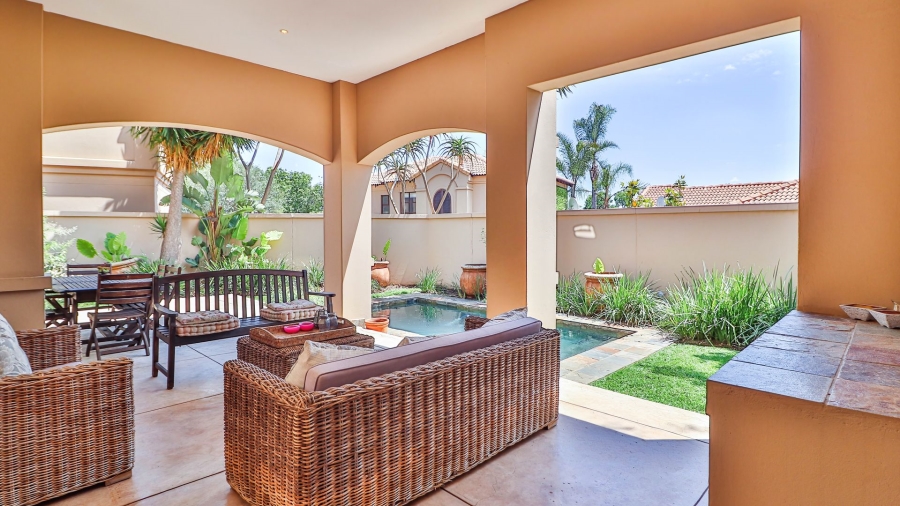 4 Bedroom Property for Sale in Lonehill Gauteng