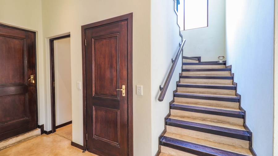 4 Bedroom Property for Sale in Lonehill Gauteng