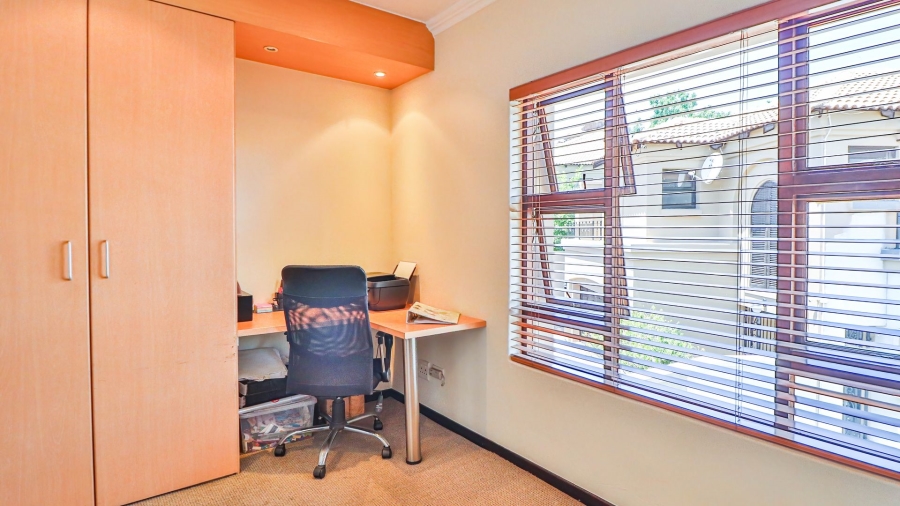 4 Bedroom Property for Sale in Lonehill Gauteng