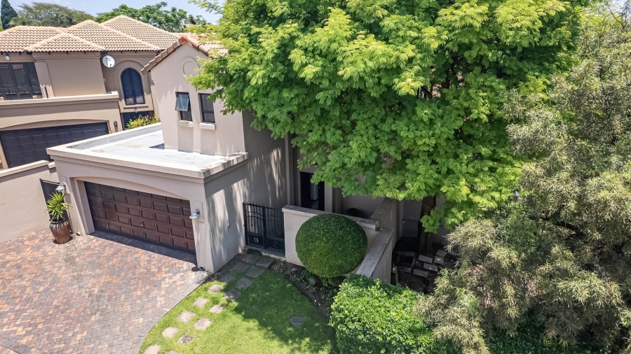 4 Bedroom Property for Sale in Lonehill Gauteng