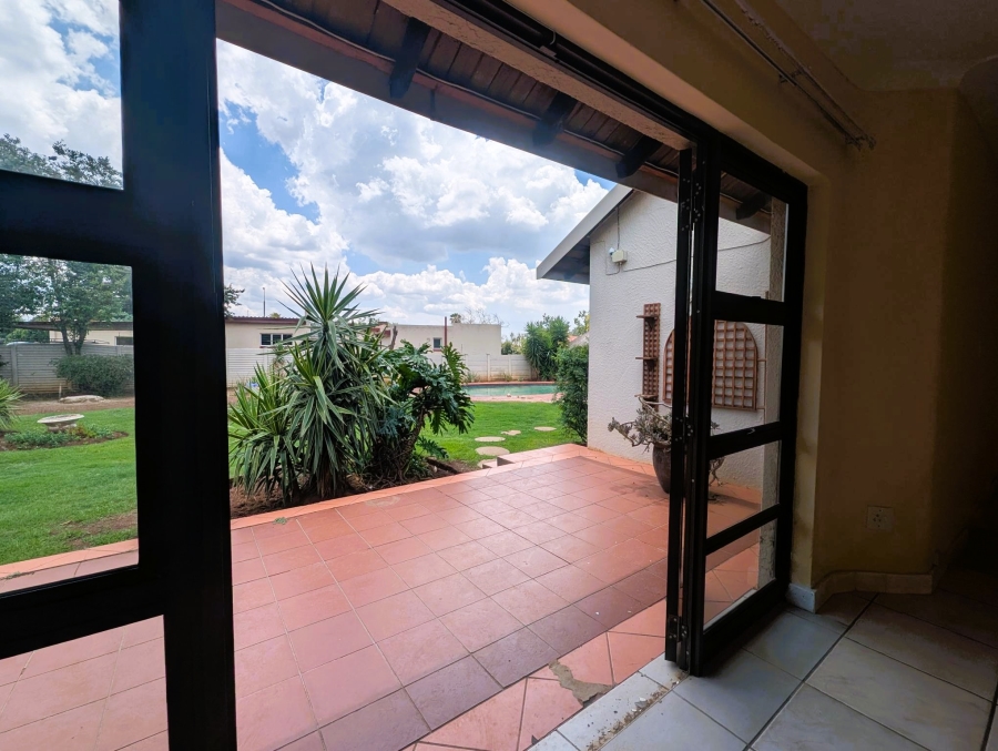 4 Bedroom Property for Sale in Brackenhurst Gauteng