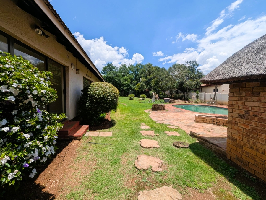4 Bedroom Property for Sale in Brackenhurst Gauteng