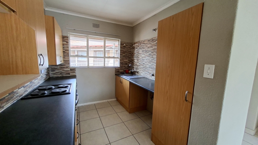 2 Bedroom Property for Sale in Noordheuwel Gauteng