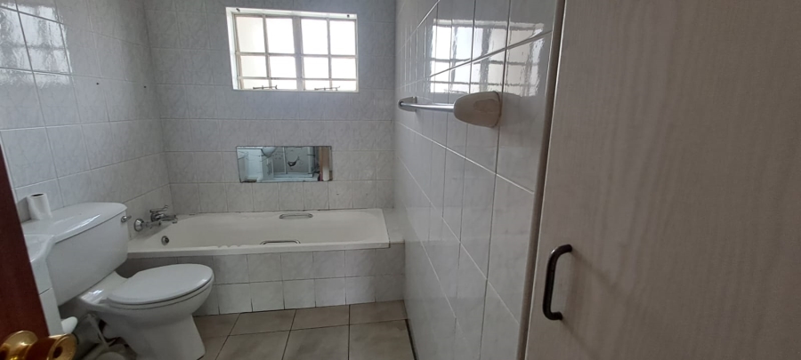 2 Bedroom Property for Sale in Freeway Park Gauteng
