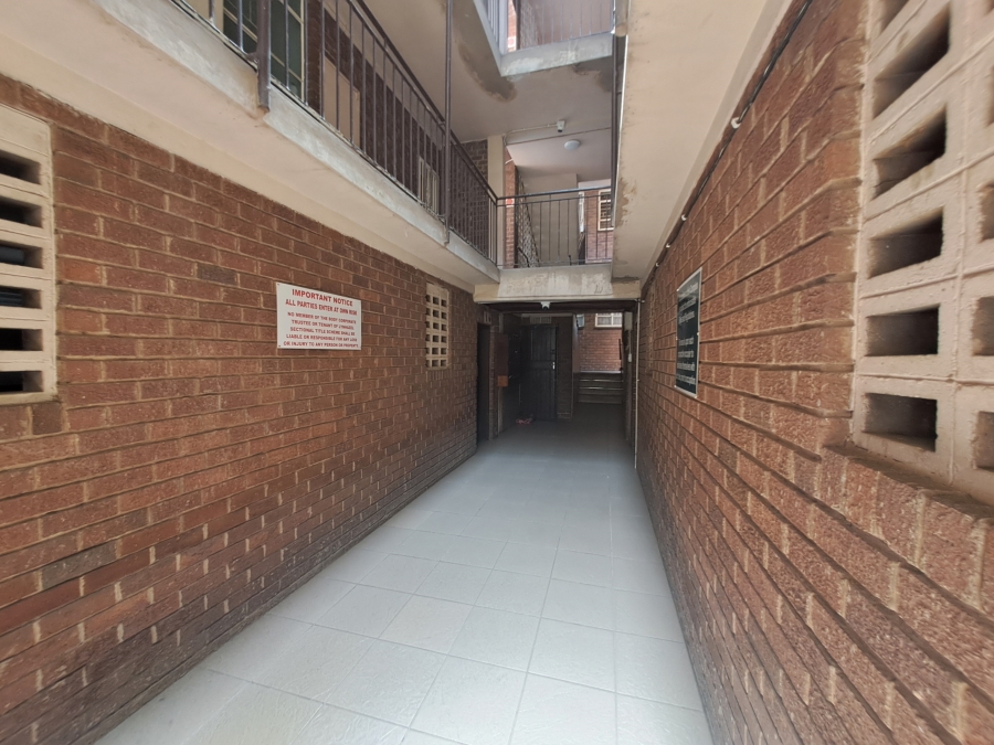 2 Bedroom Property for Sale in Edleen Gauteng
