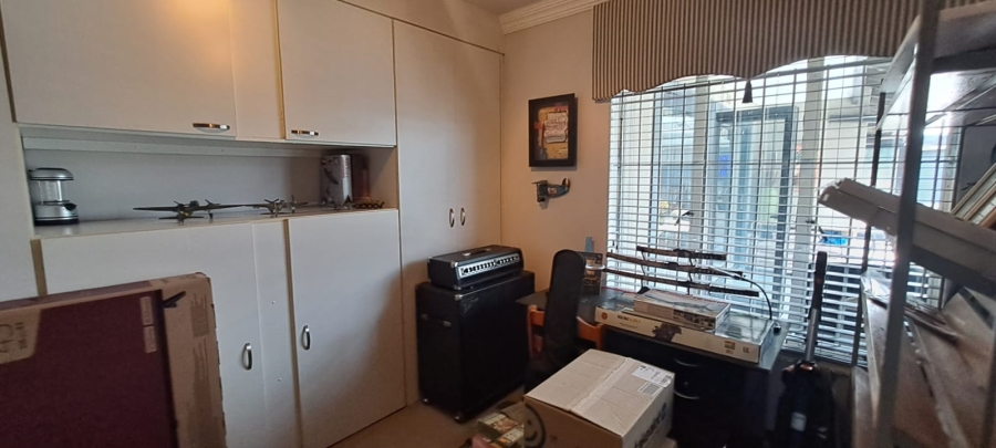 3 Bedroom Property for Sale in Freeway Park Gauteng