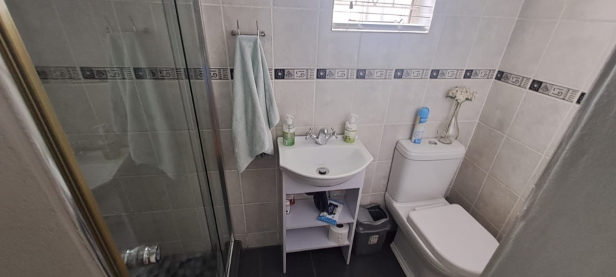 3 Bedroom Property for Sale in Freeway Park Gauteng