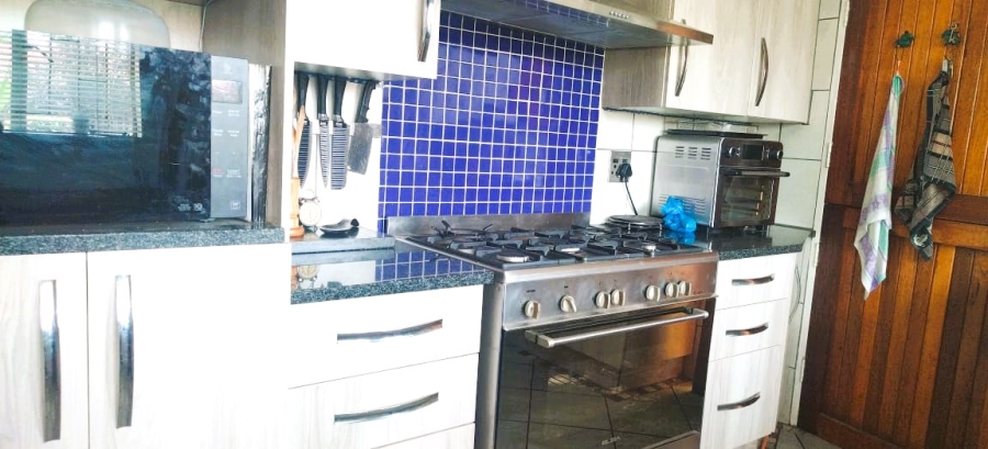 3 Bedroom Property for Sale in Farrarmere Gauteng