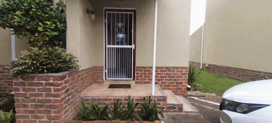 3 Bedroom Property for Sale in Farrarmere Gauteng
