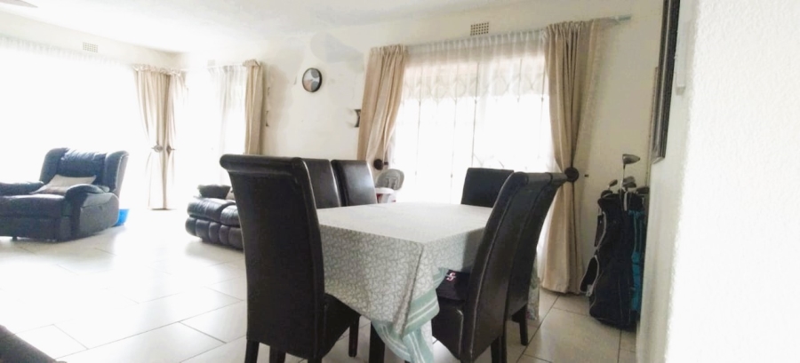 3 Bedroom Property for Sale in Farrarmere Gauteng