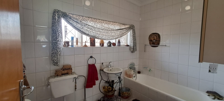 3 Bedroom Property for Sale in Parkrand Gauteng