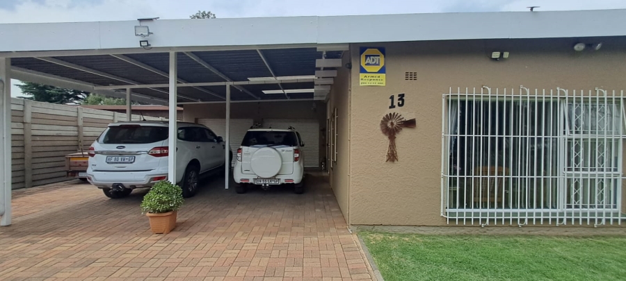 3 Bedroom Property for Sale in Parkrand Gauteng