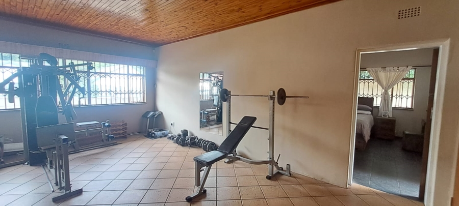 5 Bedroom Property for Sale in Cinderella Gauteng