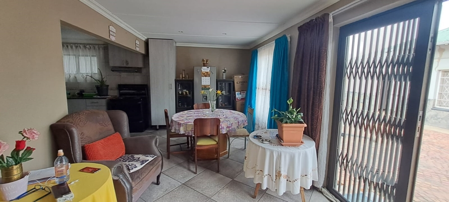 6 Bedroom Property for Sale in Brakpan Central Gauteng