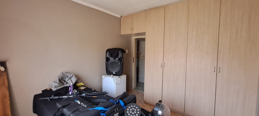 6 Bedroom Property for Sale in Brakpan Central Gauteng