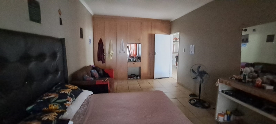 6 Bedroom Property for Sale in Brakpan Central Gauteng