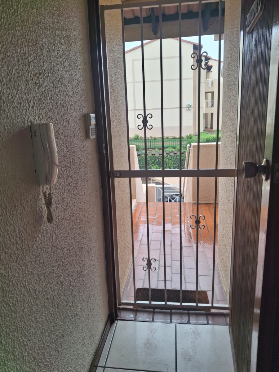 To Let 2 Bedroom Property for Rent in Primrose Gauteng