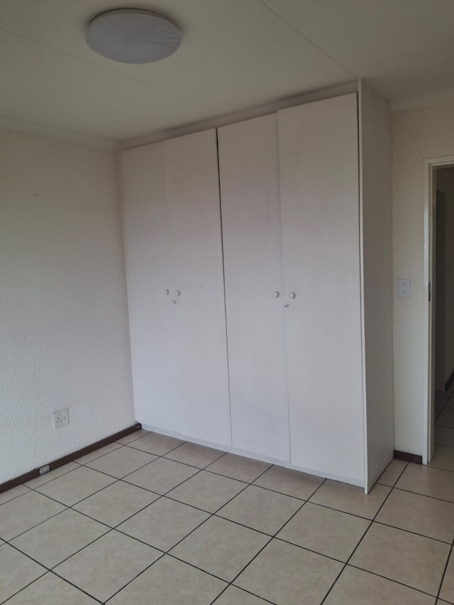 To Let 2 Bedroom Property for Rent in Primrose Gauteng