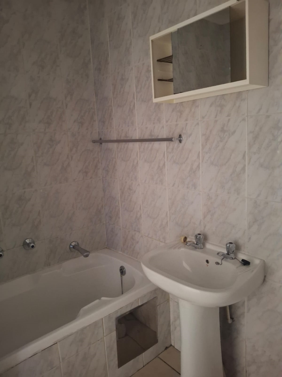 To Let 2 Bedroom Property for Rent in Primrose Gauteng