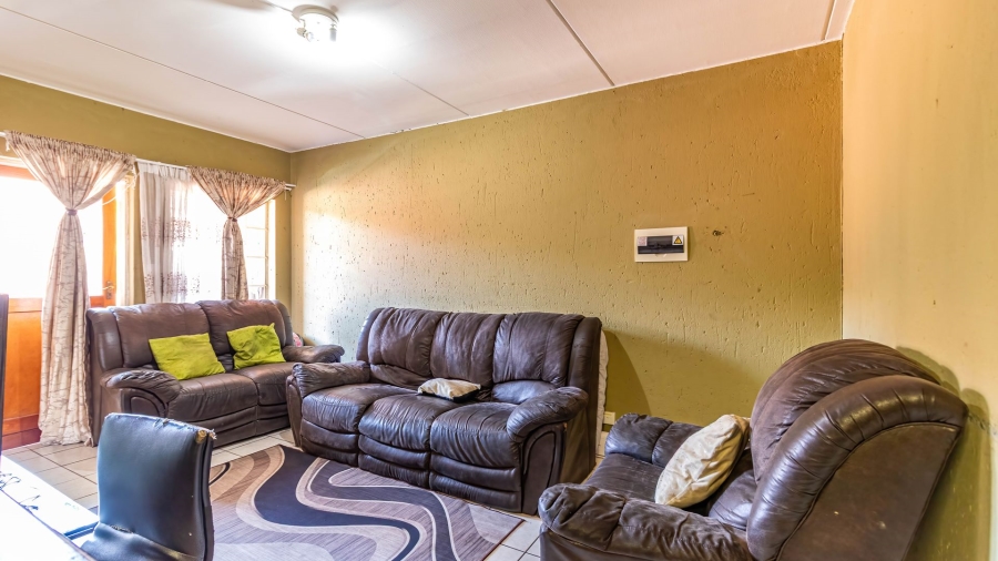 2 Bedroom Property for Sale in Comet Gauteng