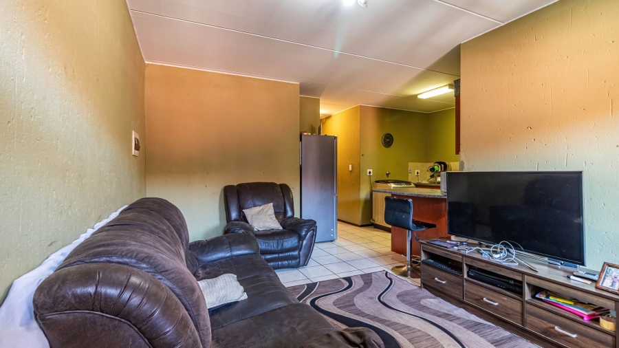 2 Bedroom Property for Sale in Comet Gauteng