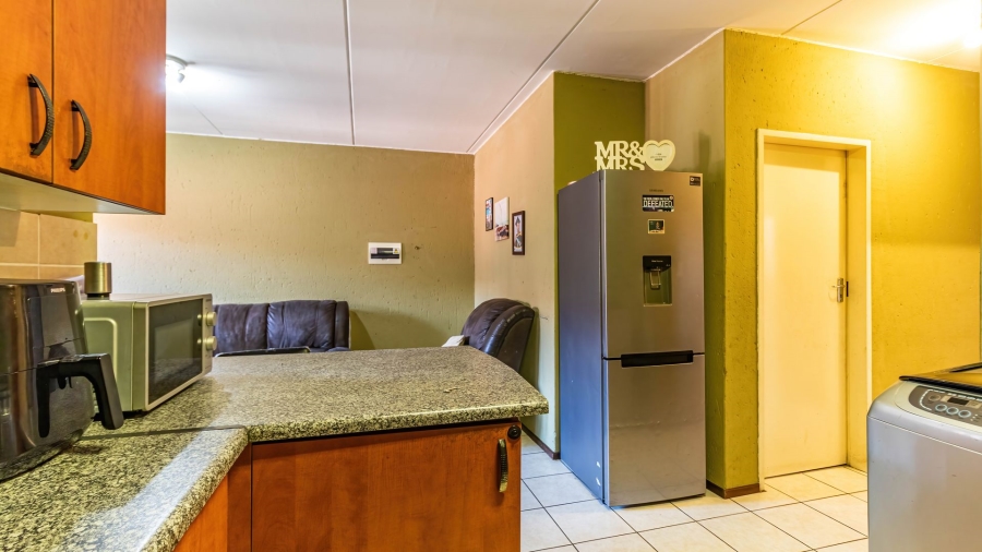 2 Bedroom Property for Sale in Comet Gauteng