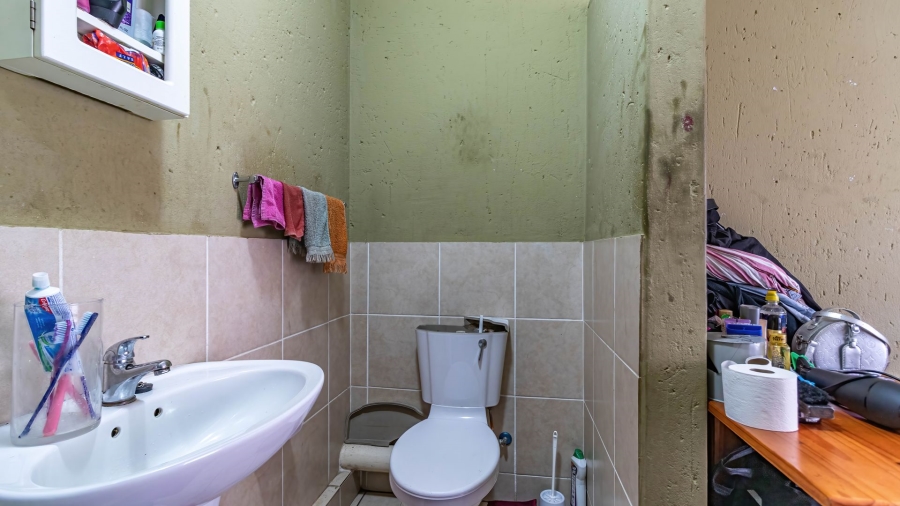 2 Bedroom Property for Sale in Comet Gauteng