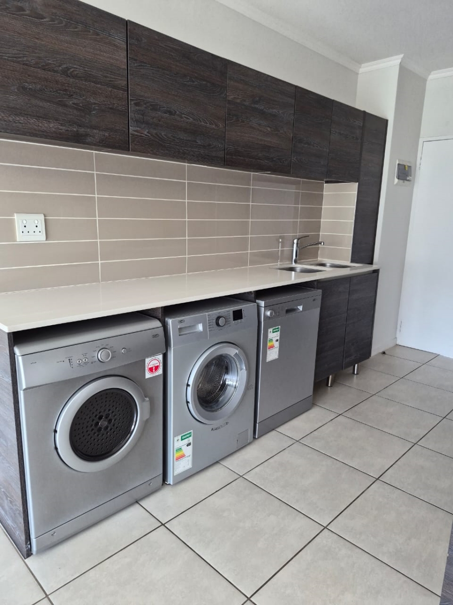 1 Bedroom Property for Sale in Olivedale Gauteng