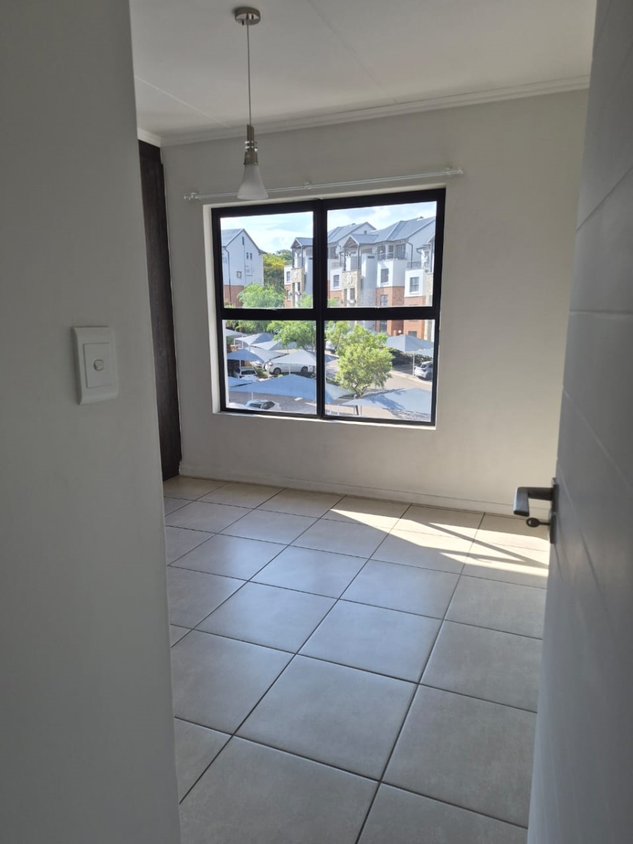 1 Bedroom Property for Sale in Olivedale Gauteng