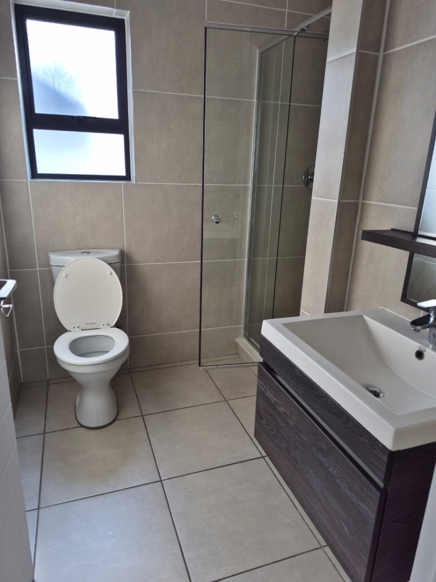 1 Bedroom Property for Sale in Olivedale Gauteng