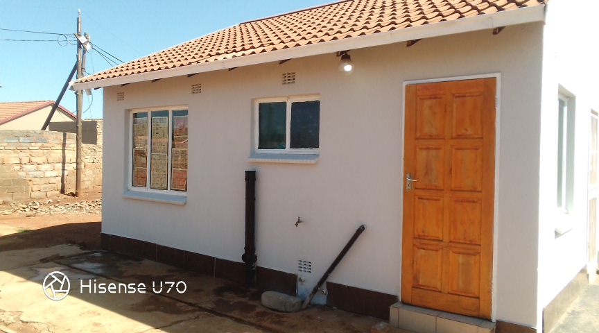 2 Bedroom Property for Sale in Moleleki Gauteng