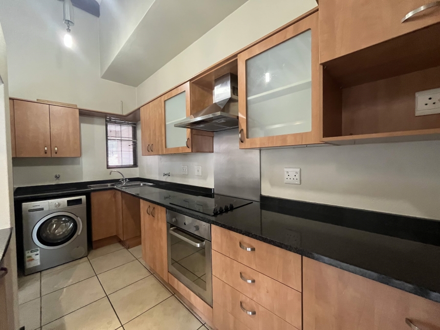 To Let 2 Bedroom Property for Rent in Beverley Gauteng
