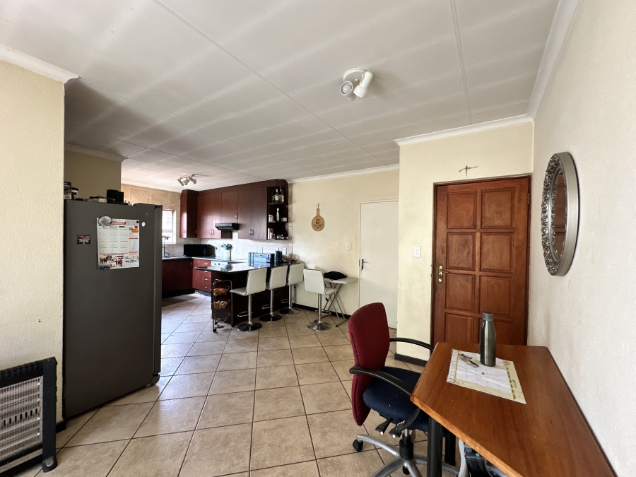 3 Bedroom Property for Sale in Albertsdal Gauteng