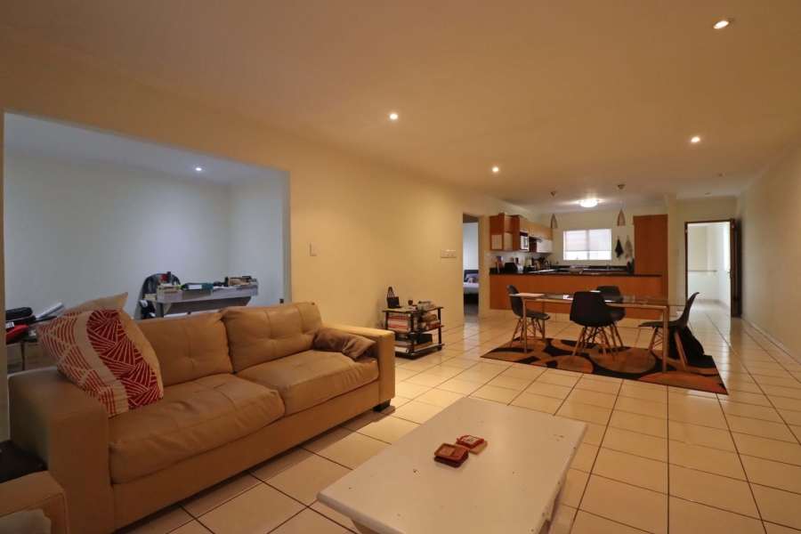 2 Bedroom Property for Sale in Bryanston Gauteng