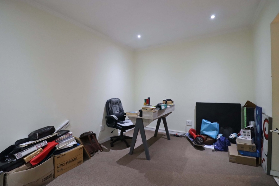 2 Bedroom Property for Sale in Bryanston Gauteng