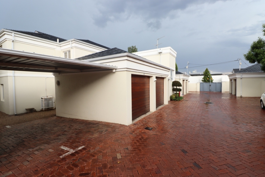 2 Bedroom Property for Sale in Bryanston Gauteng