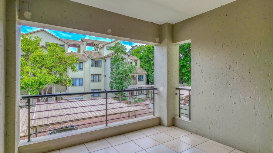 2 Bedroom Property for Sale in Lonehill Gauteng