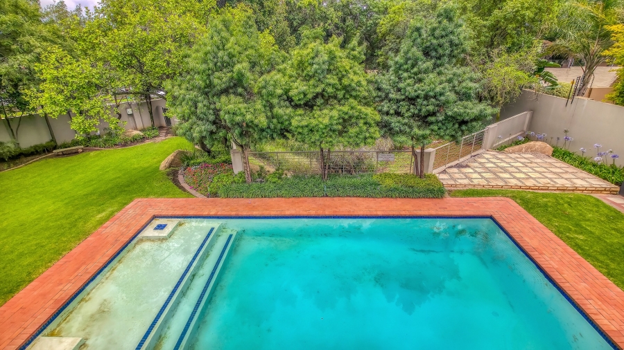 2 Bedroom Property for Sale in Lonehill Gauteng