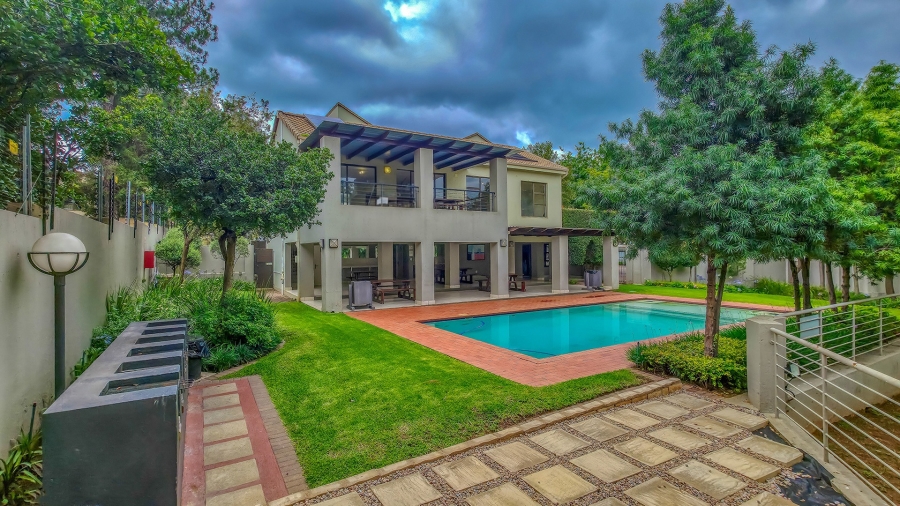 2 Bedroom Property for Sale in Lonehill Gauteng