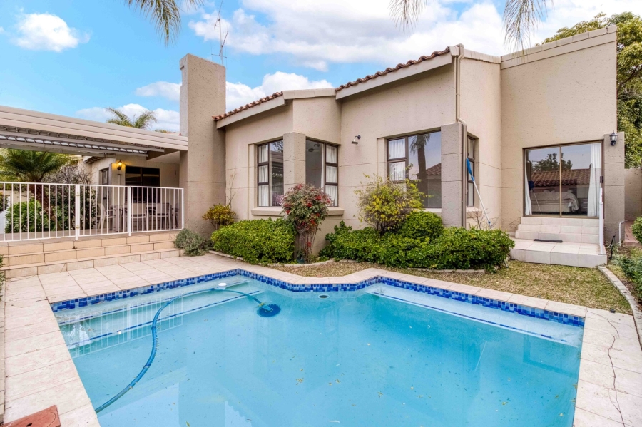 To Let 3 Bedroom Property for Rent in Dainfern Golf Estate Gauteng