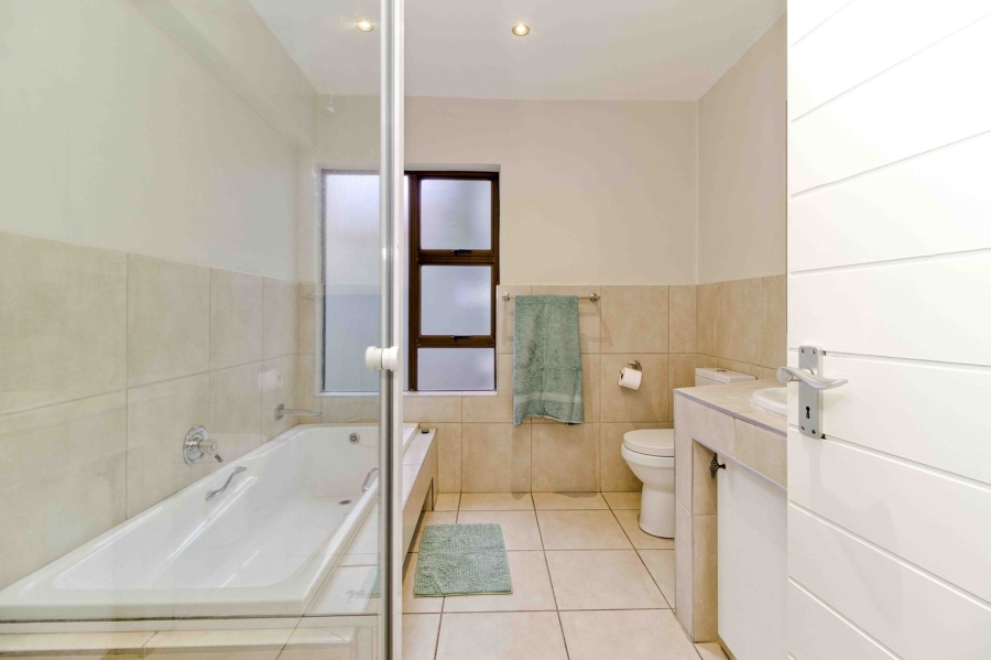 To Let 3 Bedroom Property for Rent in Dainfern Golf Estate Gauteng