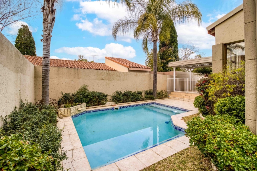 To Let 3 Bedroom Property for Rent in Dainfern Golf Estate Gauteng