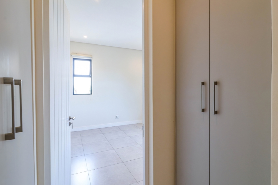 To Let 2 Bedroom Property for Rent in Morningside Gauteng