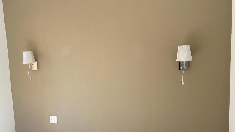 To Let 1 Bedroom Property for Rent in Lonehill Gauteng