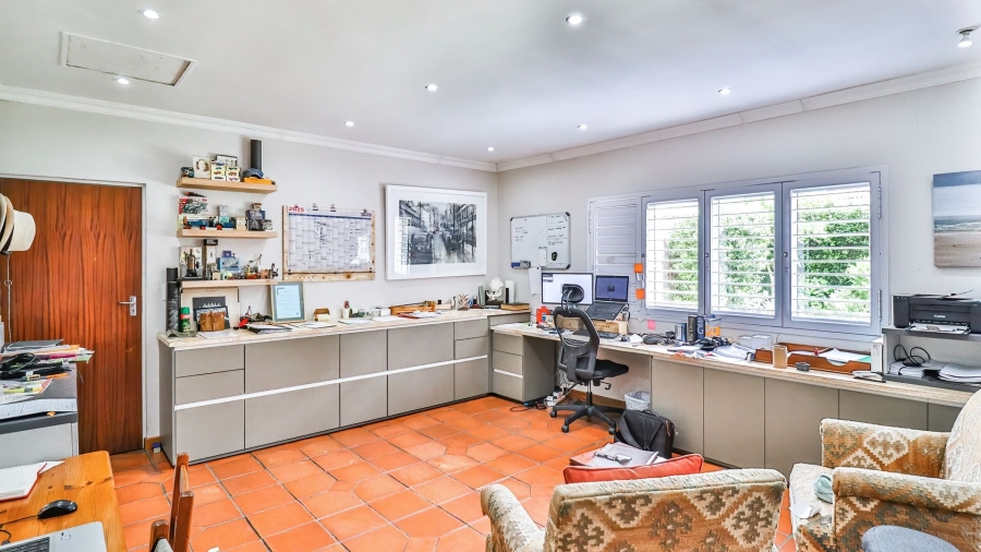 5 Bedroom Property for Sale in Linden Gauteng